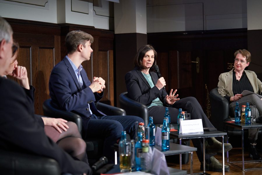 Germany, Berlin, 2023/03/29

Dialog Plus Eins. Jüdische, muslimische und christliche Perspektiven.
Veranstaltung der „Denkfabrik Schalom Aleikum“, Meistersaal.
Podiumsgäste
 
Prof. Dr. Bekim Agai: Direktor der Akademie für Islam in Wissenschaft und Gesellschaft (AIWG) an der Johann Wolfgang-Goethe-Universität in Frankfurt.
 
Katrin Göring-Eckardt: Vizepräsidentin des Deutschen Bundestags.
 
Abraham Lehrer: Vizepräsident des Zentralrats der Juden in Deutschland.
 
Karin Prien: Ministerin für Allgemeine und Berufliche Bildung, Wissenschaft, Forschung und Kultur des Landes Schleswig-Holstein.

(Photo by Gregor Matthias Zielke)